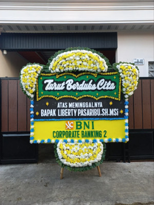 Papan Bunga Duka di Tului