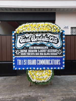 Papan Bunga Duka di Tului
